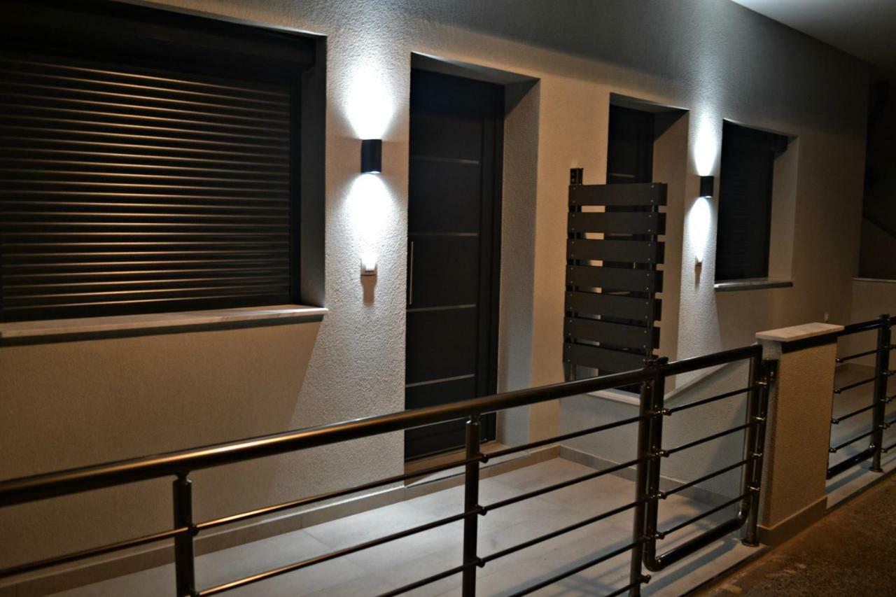 Savvas & Katerinas Appartments Neos Marmaras Exterior photo